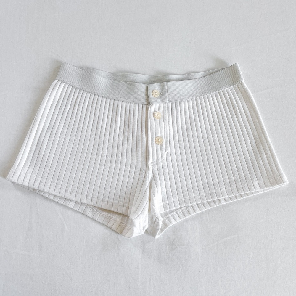 Brandy Melville Thick Ribbed Boy Short | White | One Size (Fits XS) | GUC
